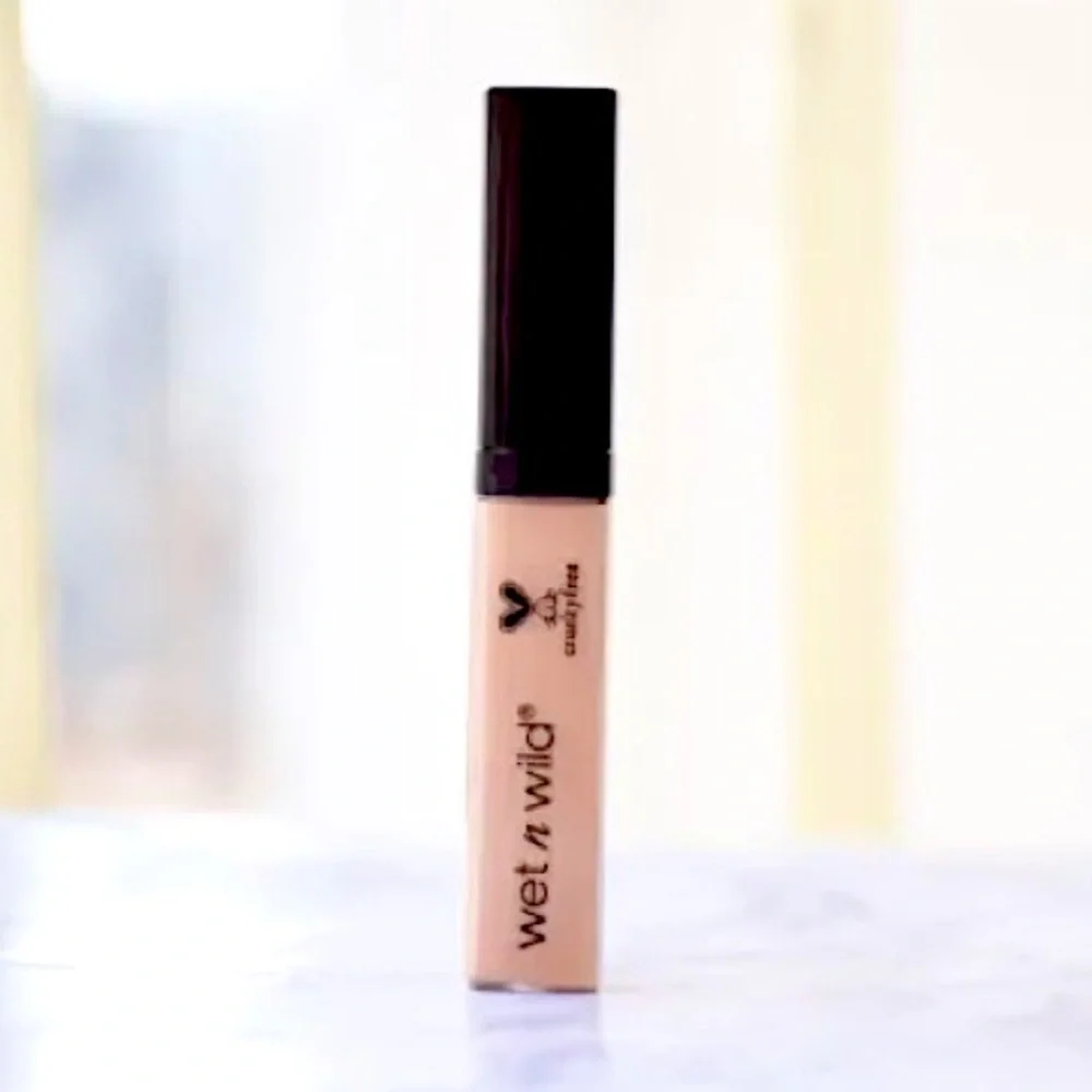 Wet N Wild Photofocus Concealer Corrector Light Med Beige NWT
